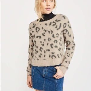 Abercrombie leopard sweater